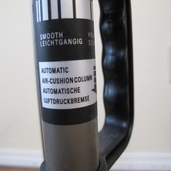 Hakuba S-4500 3-Section Tripod - Picture 4 of 13